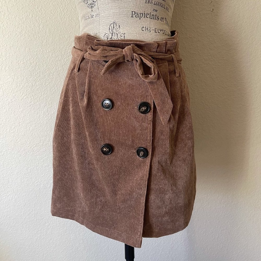 brown button mini skirt